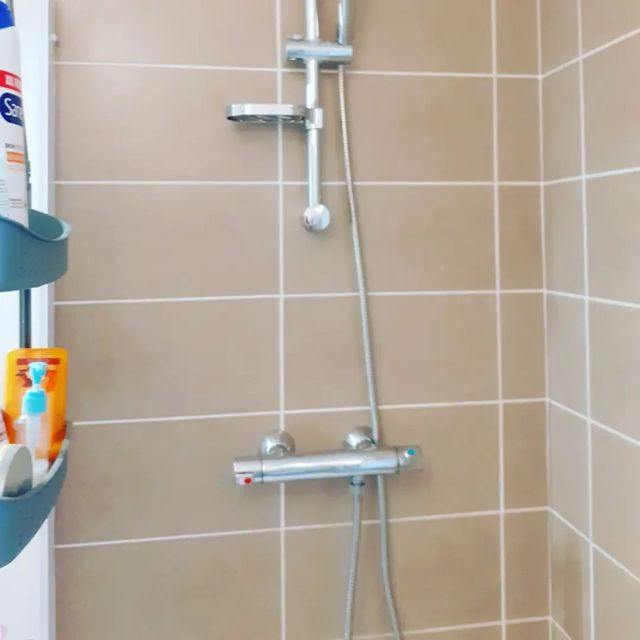 installation de douche italienne